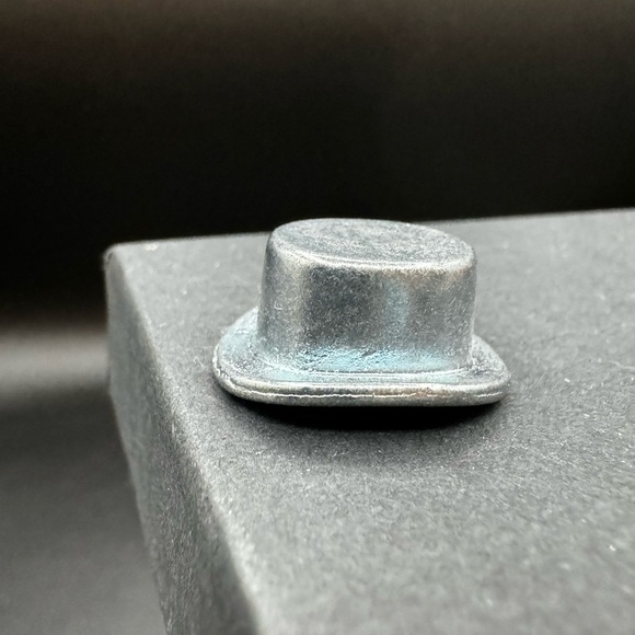 Monopoly Top Hat Game Replacement Miniature Figurine - Picture 2 of 10